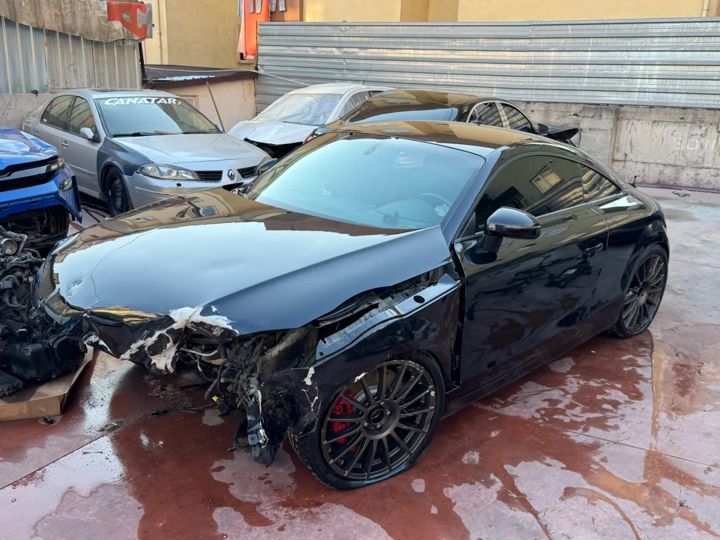 2009 Audi TT 3.2 — Önden hasarlı